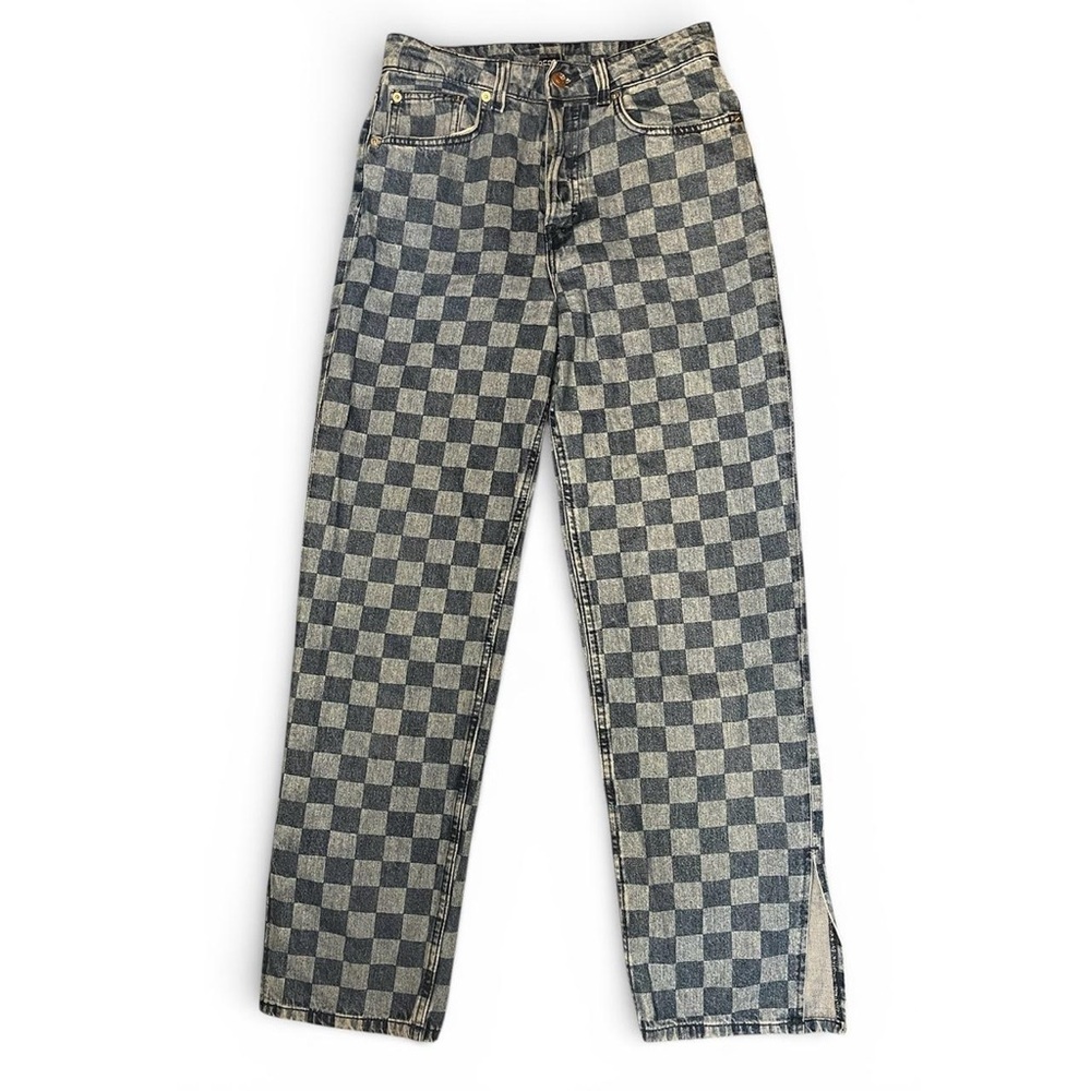 Divided checkered jeans